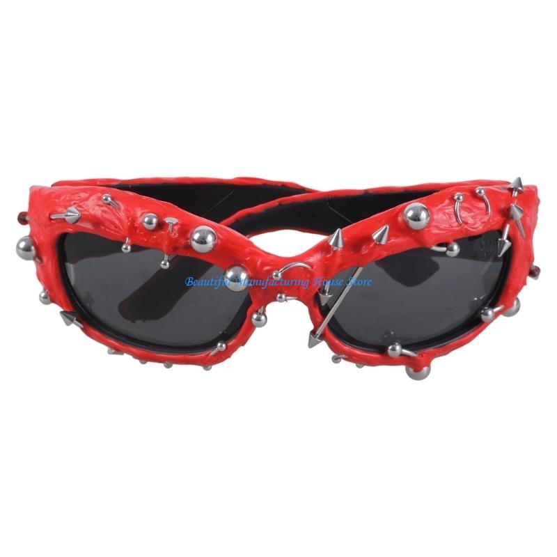 E56A Punk Rivet Sunglasses wit - огляд і ціна Street Fashion Reference