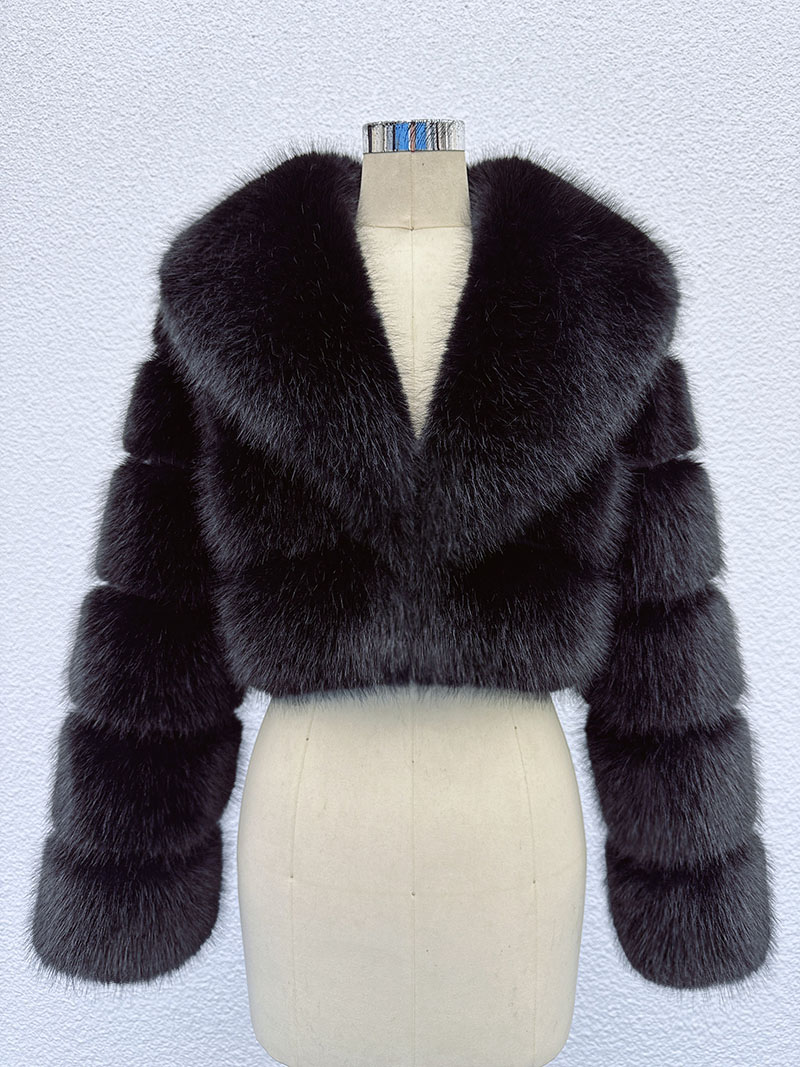 Item Number 0115X Iconic Stree - огляд і ціна Street Fashion Week